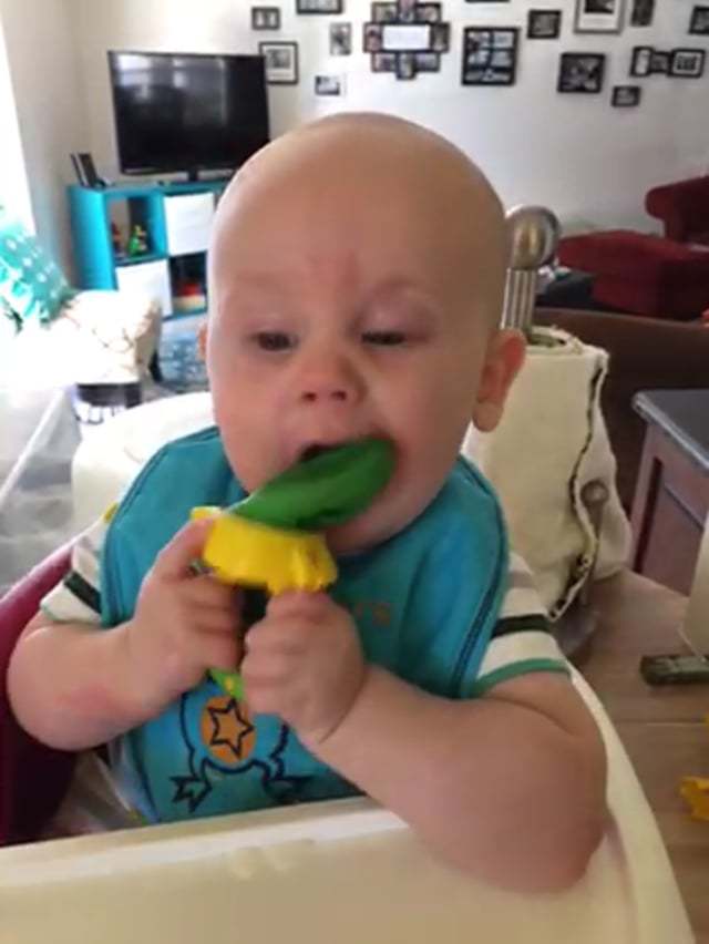 Jack’s first taste of solid food [VIDEO]